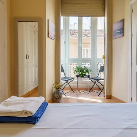 Bright Two-bedroom In The Historic Center Appartement *