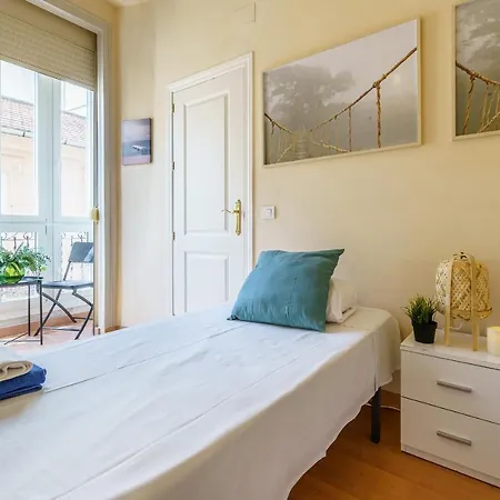 Bright Two-bedroom In The Historic Center Lägenhet Málaga