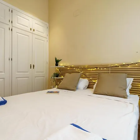 Bright Two-bedroom In The Historic Center * Malaga